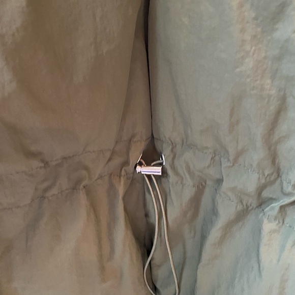 Free People like new lightly used puffer jacket 2 times size L . - Picture 7 of 12